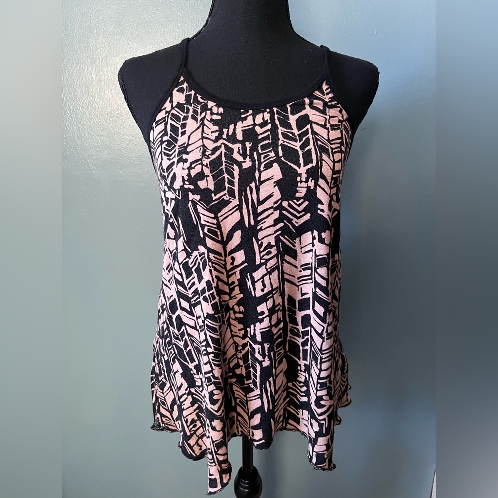 Forever 21 brown & black geometric pattern tank